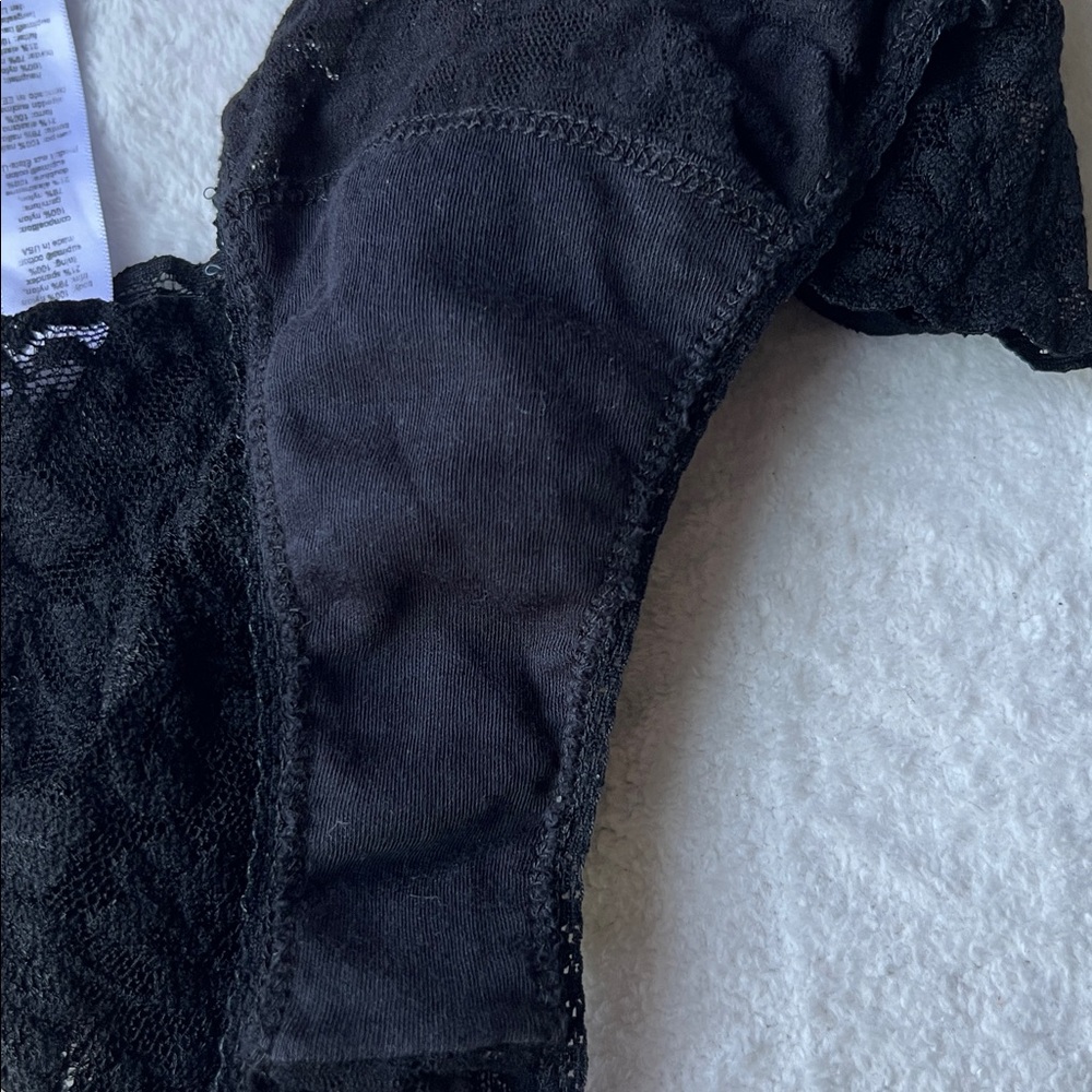 Hanky Panky Signature Lace Retro Thong - Picture 10 of 12